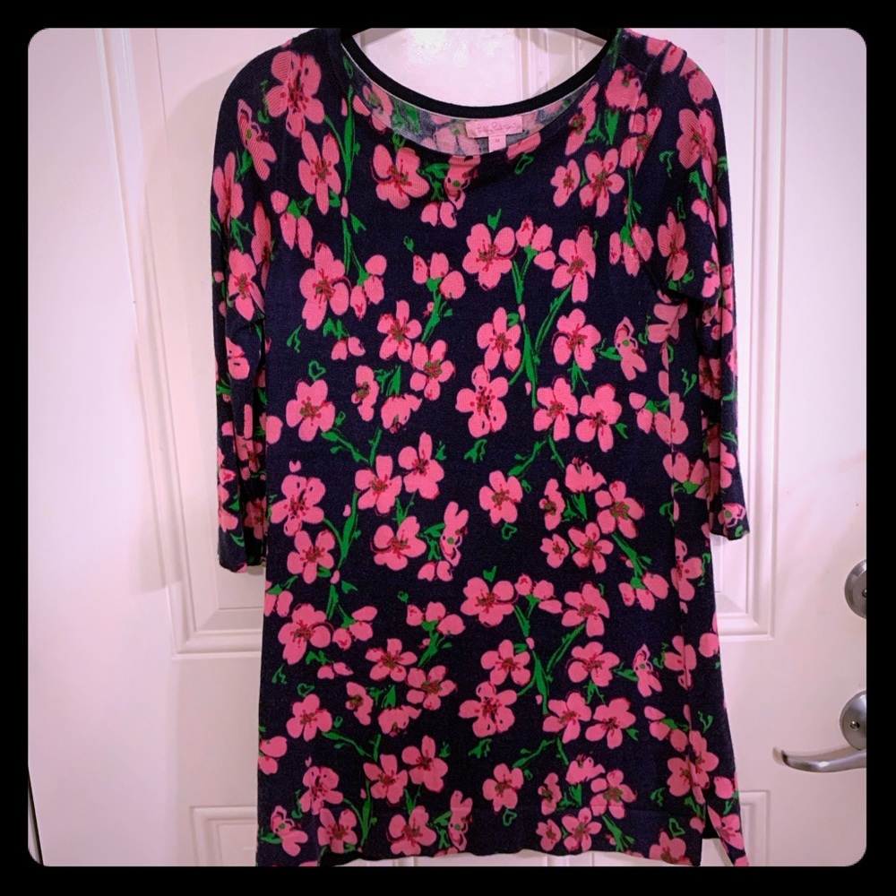 EEUC Navy Pink Lilly Pulitzer Floral Sweater M